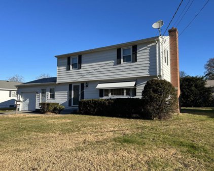 37 Hajec Circle, Chicopee