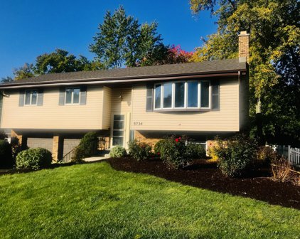 5734 Woodward Avenue, Downers Grove