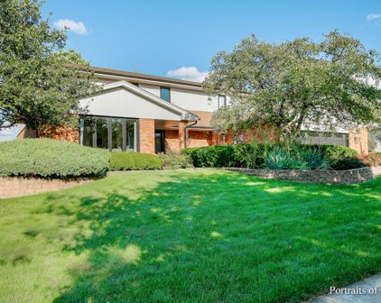 6521 Rodgers Drive, Willowbrook