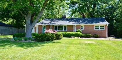 8645 Carrollton Avenue, Indianapolis