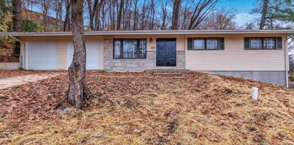211 Creekwood  Drive, Arnold