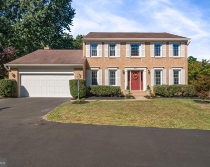 8217 Labbe   Lane, Vienna