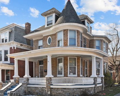 1738 Market St, Harrisburg