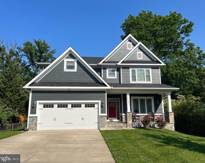 2007 Dexter Dr, Falls Church