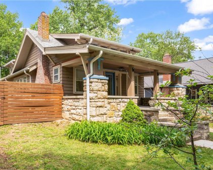 5614 Holmes Street, Kansas City