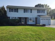 10 Violet Lane, Commack image