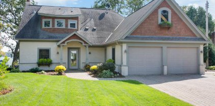 3407 Kings Point Road, Minnetrista