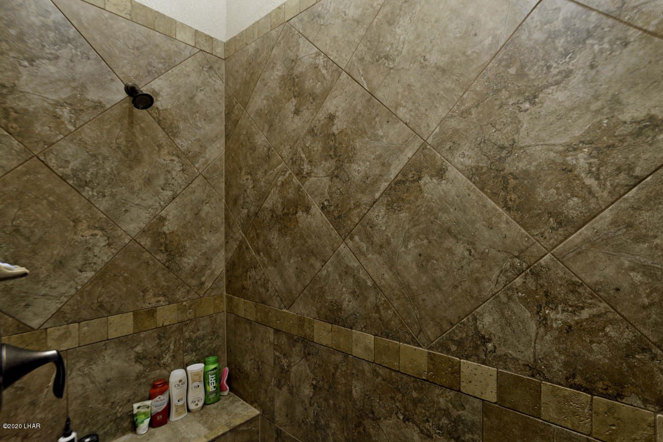 675 Grand Island Dr, Lake Havasu City MLS 1012692 »» Call/Text