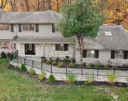 37 Tara Ln, Montville Twp.