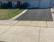 25 Gramercy Ln, Willingboro image