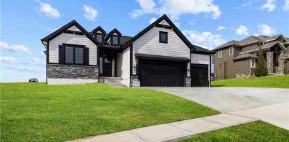 24320 W 68th Street, Shawnee
