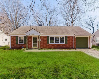 2335 W 76th Street W, Prairie Village