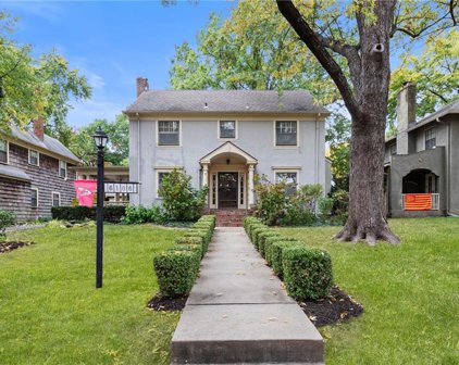 6106 Oak Street, Kansas City