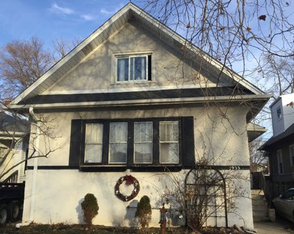 1933 S 3Rd Avenue, Maywood