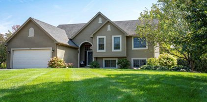 8015 Hemlock Circle, Eden Prairie