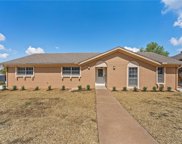 8509 Briargrove  Drive, Woodway image