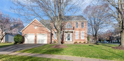 7913 Chardon Ct, Fairfax Station
