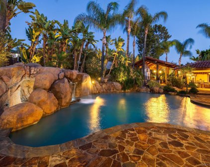 647 Crest Dr, El Cajon