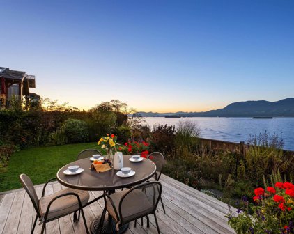 2487 Point Grey Road, Vancouver