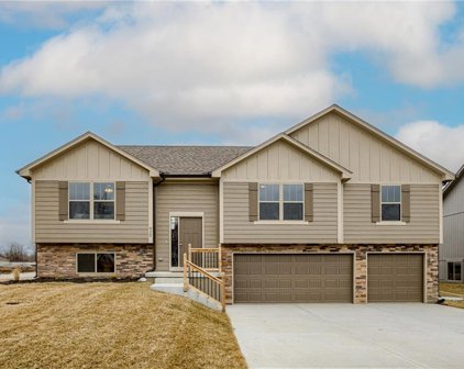1010 NW Crestwood Drive, Grain Valley