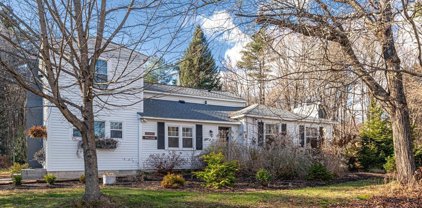 272 Harvard Rd, Bolton