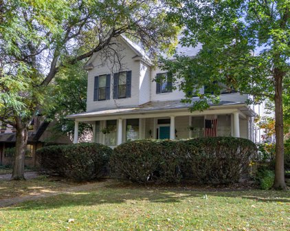 547 Edgewood Place, River Forest