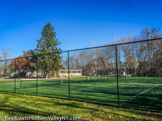 Hunters Glen Condos in Carmel NY