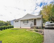 128 Northwood Rd, Newtown Square image