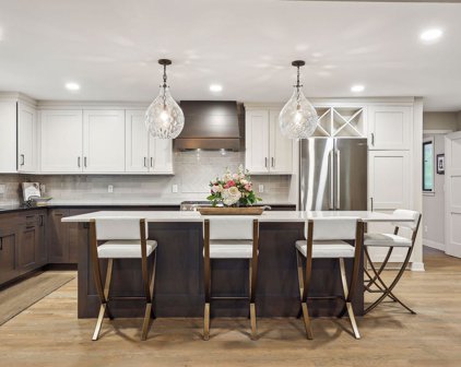 18225 Hermitage Way, Minnetonka