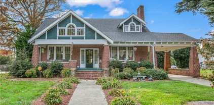 738 S Main Street, Mount Airy
