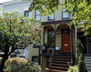 633 A St Ne, Washington image