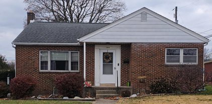 644 Lenker Rd, Harrisburg