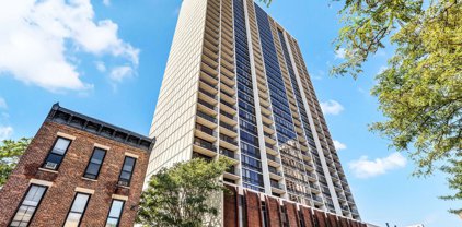 1636 N Wells Street Unit #3004, Chicago