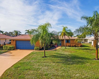 13 Windsor Drive, Englewood