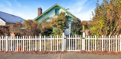 2418 Highland Avenue, Everett