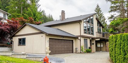 6 Elsdon Bay, Port Moody