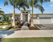 707 Pinckney Drive, Apollo Beach image