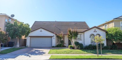 2037 Baluchi Way, Oakdale