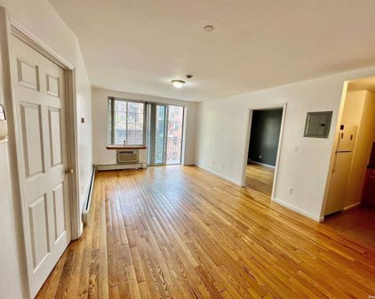 132-37 Pople Avenue Unit #5B, Flushing