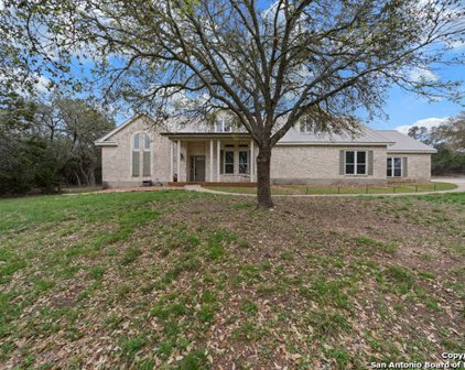 621 Elm Valley Dr, Bulverde