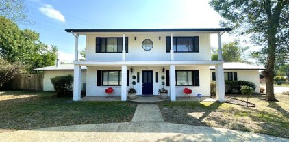 302 Weathercock Ln, San Antonio
