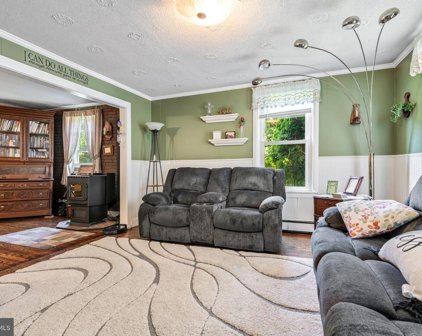 34 & 32 S York St, Etters