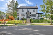 2320 Monroe St Ne, Washington image