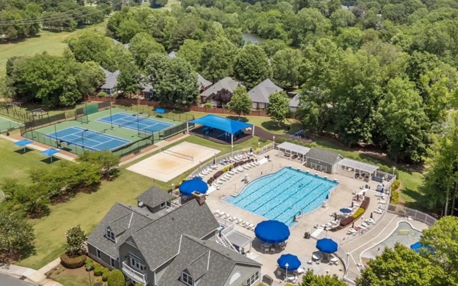 Birkdale neighborhood amenity center and pool complex in Huntersville NC