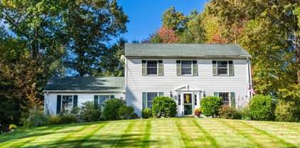 1 Brookside Cir, Wilbraham
