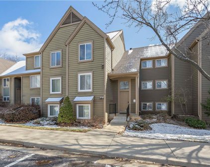 11118 Nieman Road Unit #301, Overland Park