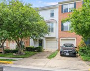 2486 Clover Field   Circle, Herndon image