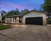 2001 MATTHEW, Commerce Twp image