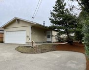 520 FULTON AVE, Coos Bay image