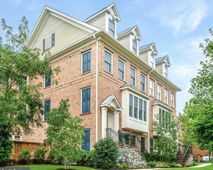 10605 Yorktown Dr, Fairfax